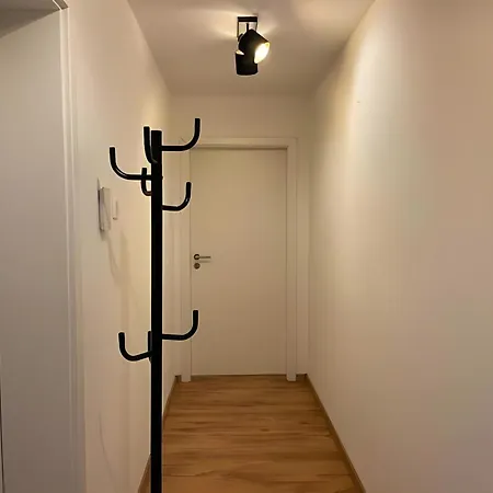 2x75m² Monteurs-ferienwohnung Maria Апартаменты