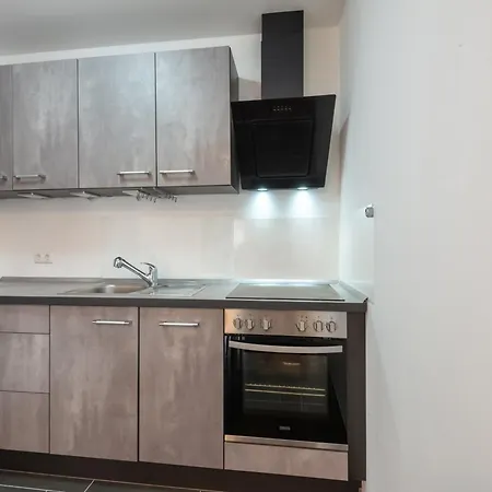 2x75m² Monteurs-ferienwohnung Maria Апартаменты Haunsheim